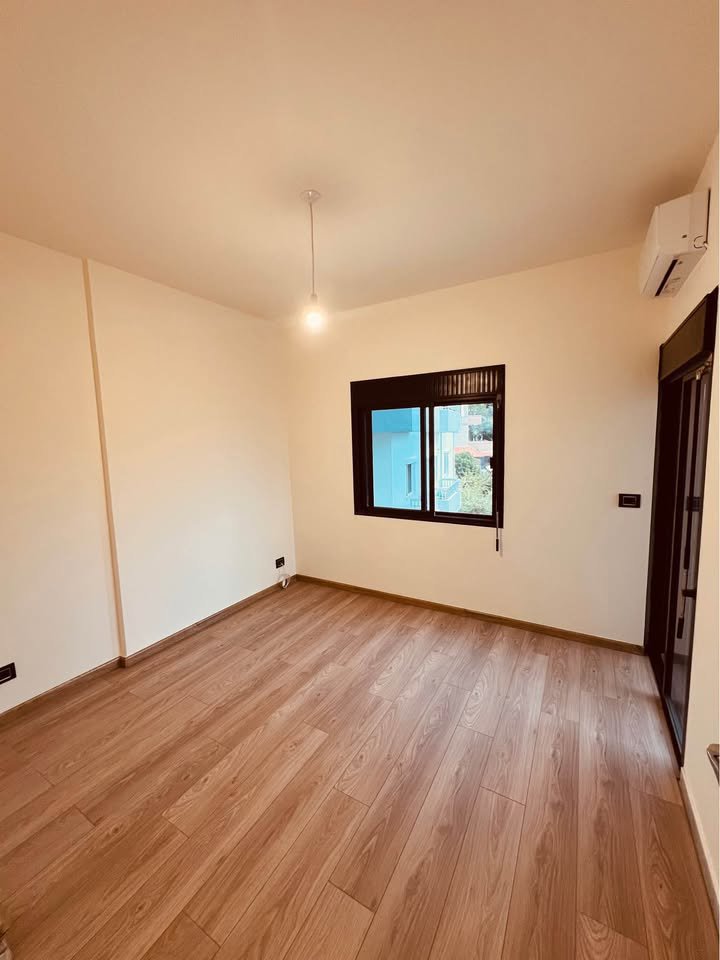 The Sea Front of Okaibe Thumbnail