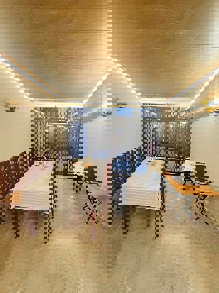 Level 300 Realty Thumbnail